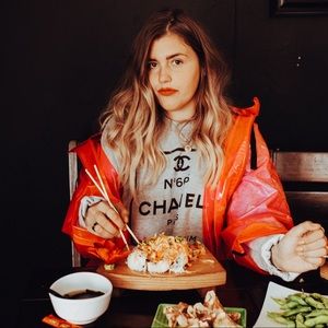 Meet your Posher, Emily